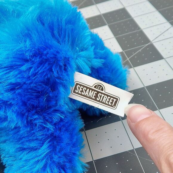 Sesame Street Grover 6 Inch Blue Plush Stuffed Toy Factory 2022 - Picture 6 of 10